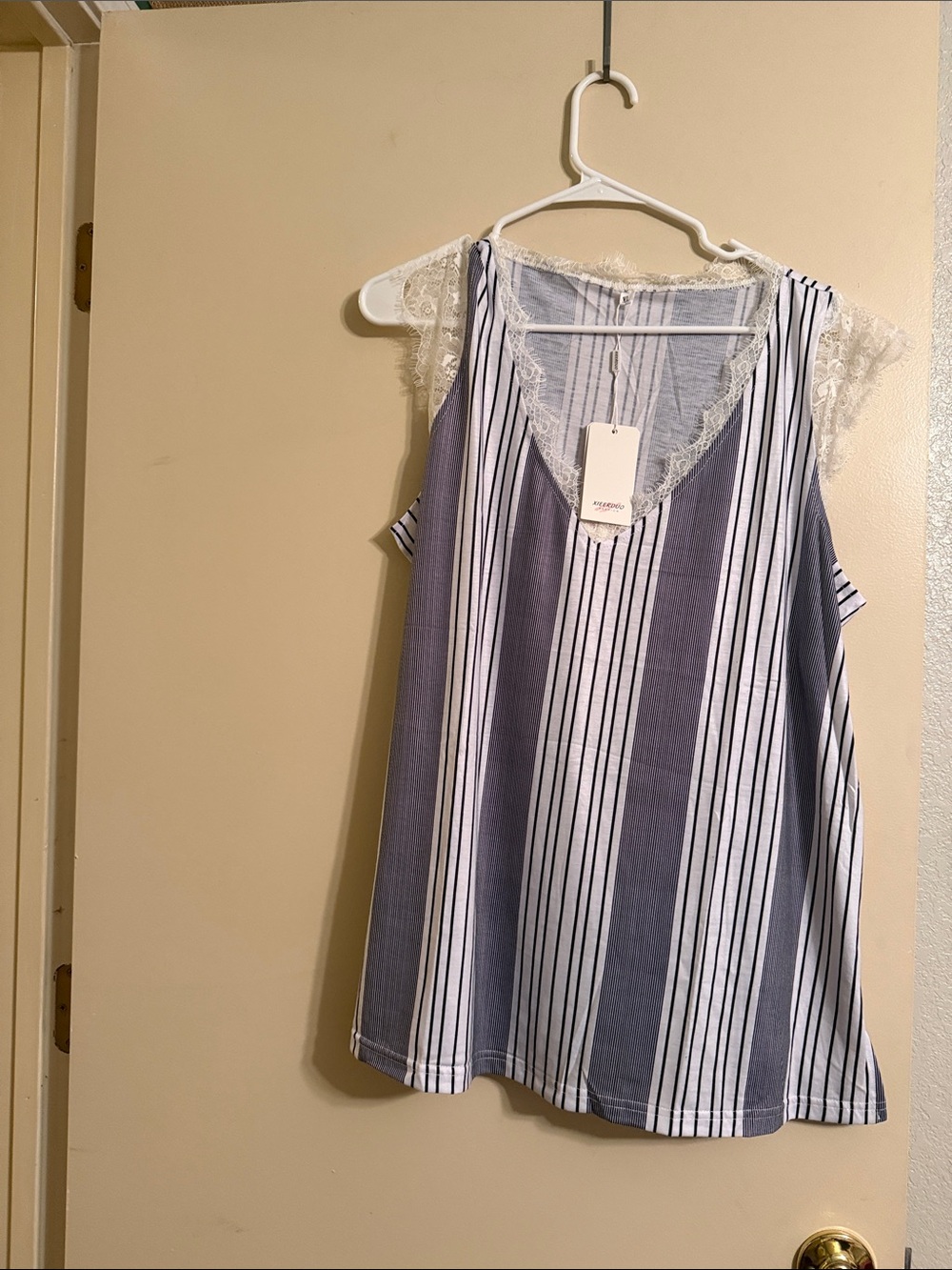 Striped Lace-Trim Sleeveless Camisole - Blue/White